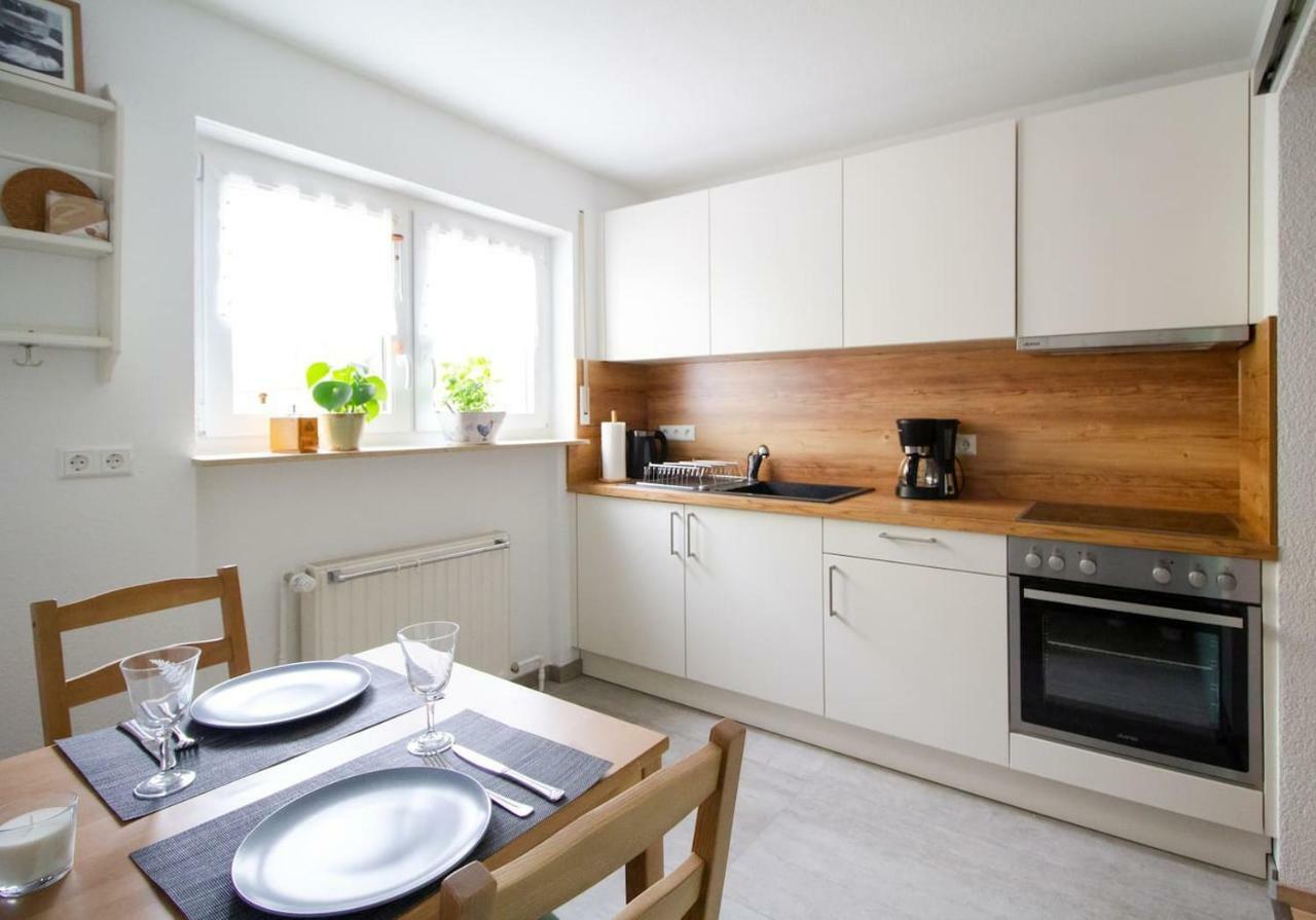 Schoene Und Helle Ferienwohnung In Pfaffenweiler Филлинген-Швеннинген Экстерьер фото