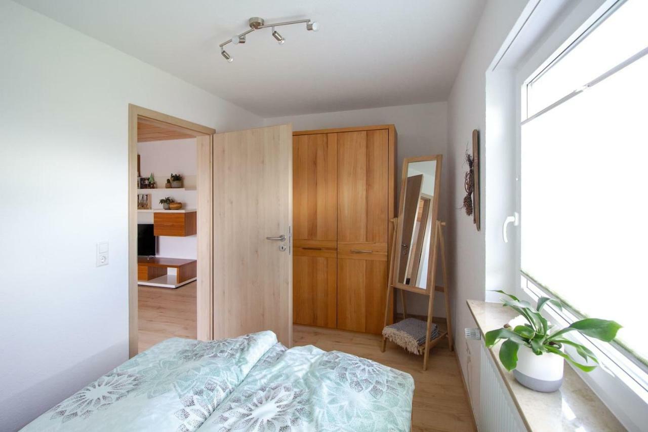 Schoene Und Helle Ferienwohnung In Pfaffenweiler Филлинген-Швеннинген Экстерьер фото