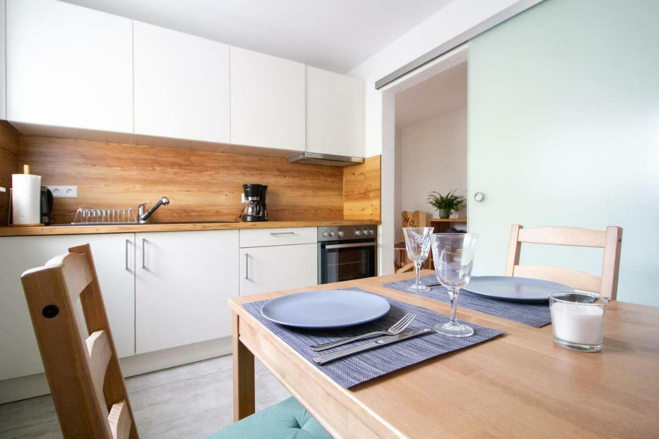 Schoene Und Helle Ferienwohnung In Pfaffenweiler Филлинген-Швеннинген Экстерьер фото