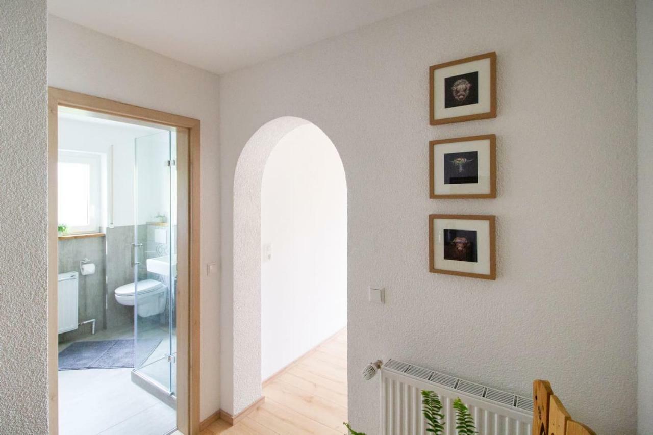 Schoene Und Helle Ferienwohnung In Pfaffenweiler Филлинген-Швеннинген Экстерьер фото